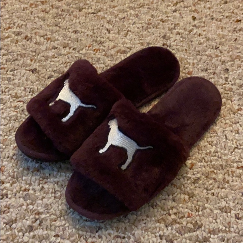 slippers